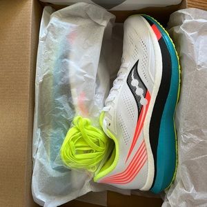 Saucony Endorphin Pro